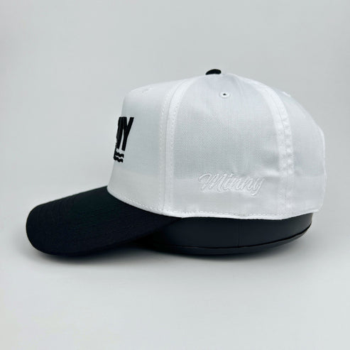 Minny Northwoods | Black/White