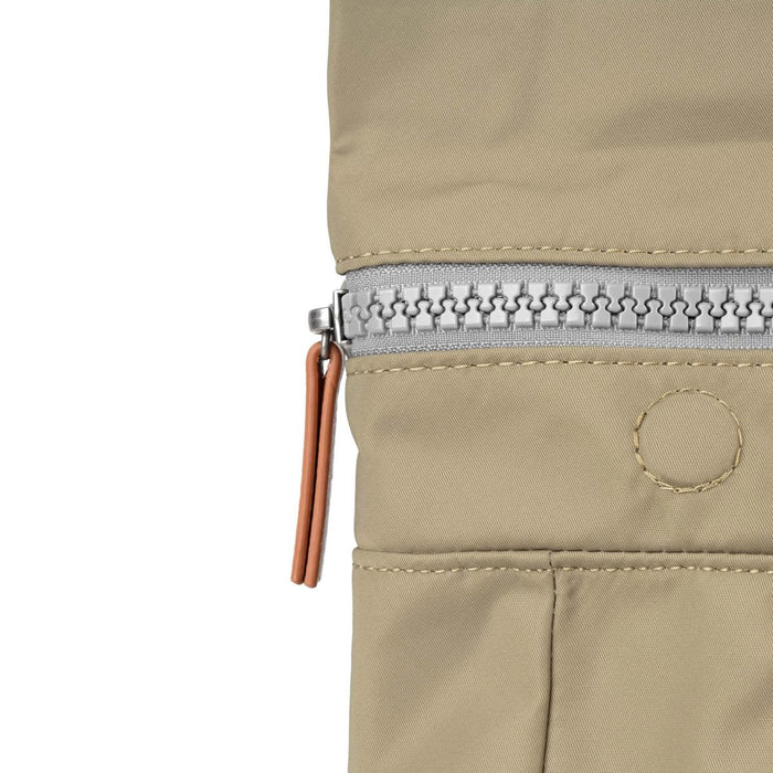 Taupe | Canfield B | Medium