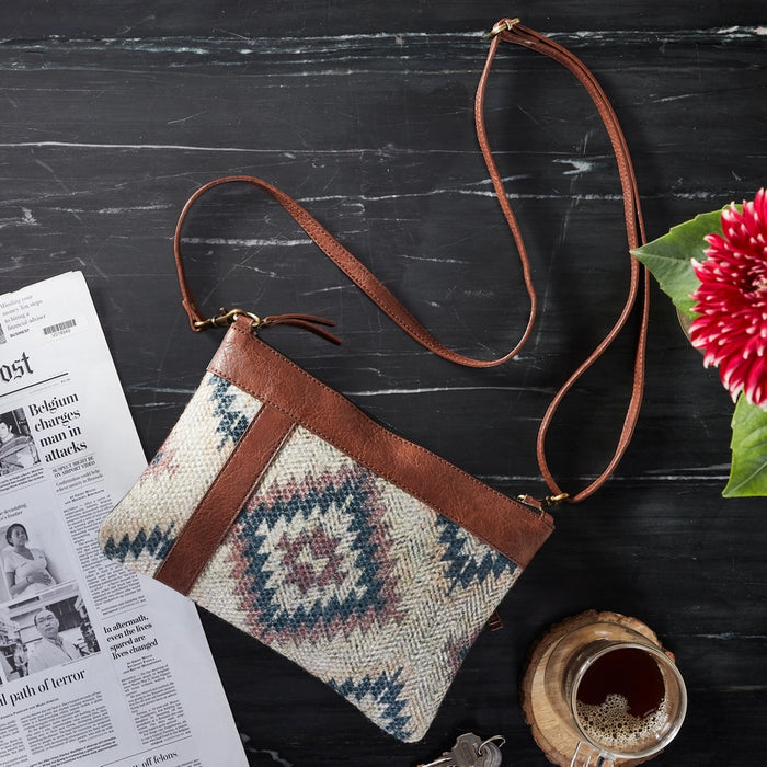 Medallion  - Cross Body