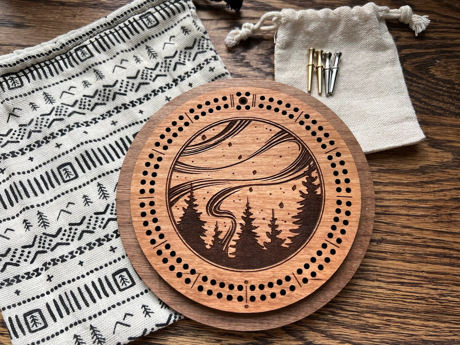 Northern Lights Cribbage Board with Drawstring Bag