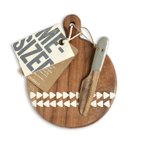 Lake Wood Serving Board w/ Spreader Set | Light Gray